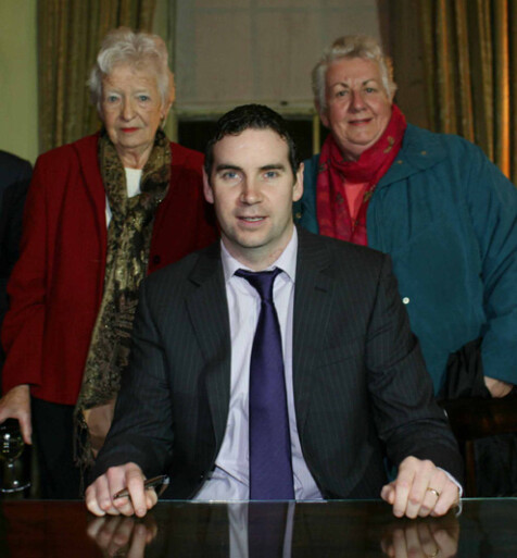 Ciarán Reilly & the last two servants who worked for the Pakenham-Mahon family of Strokestown [courtesy of Brian Farrell].